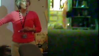 Les échangistes organisent un baiser en quatuor, changeant de partenaire sextape africaine