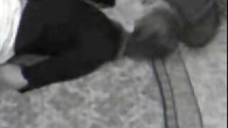 Sexe sur appel en voiture jeune couple xxn africain amoureux